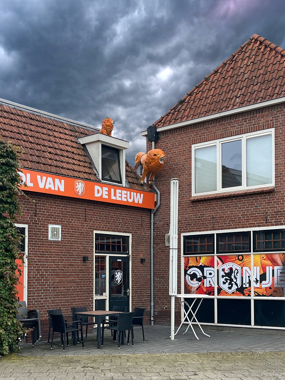 Oranje